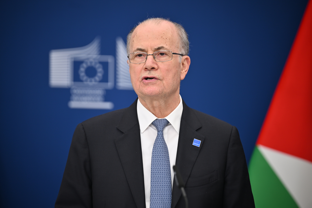 Palestinian PM urges global pressure on Israel to release withheld tax revenues