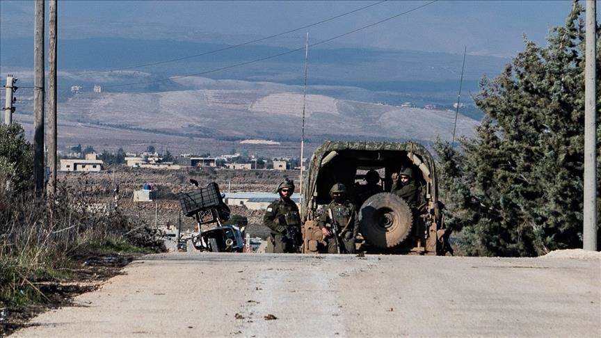 Israeli forces raid Syrian town in Quneitra countryside